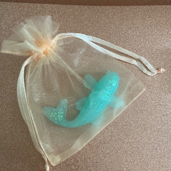 Resin koi figure - Picture 9 of 9